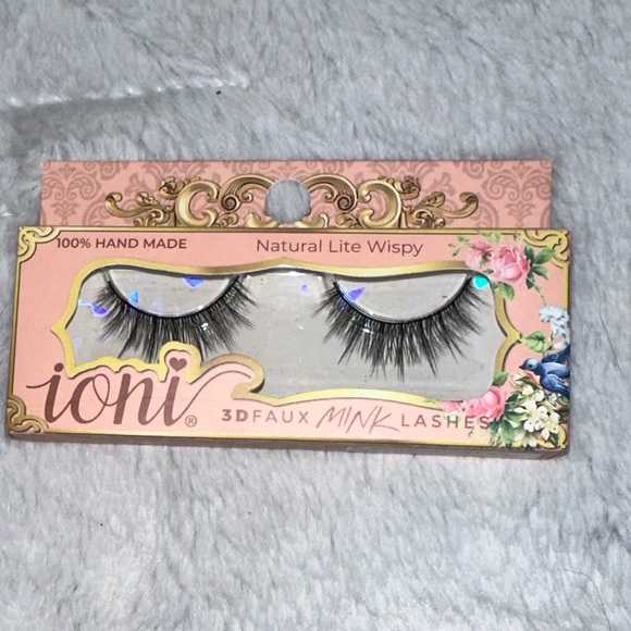 ❄️Fake lashes - Picture 1 of 2